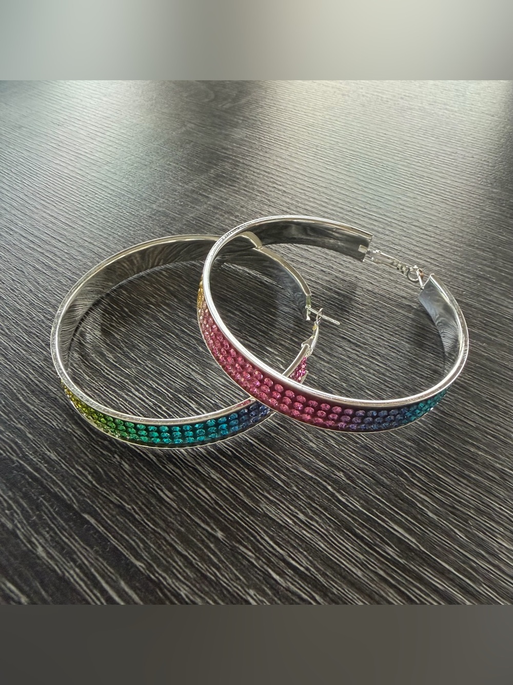 Silver Tone Multicolor Pavé Rhinestone Round Large Hoop Earrings Latch Back- NWT